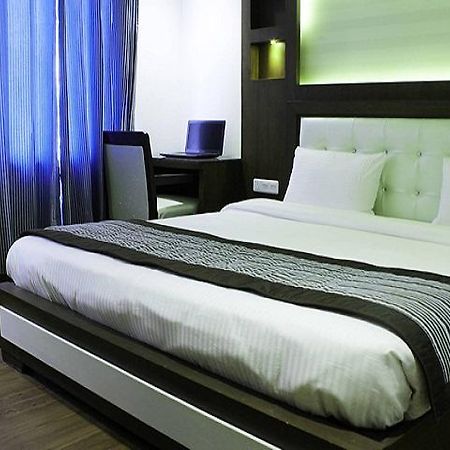 Hotel Opulence Pathānkot Εξωτερικό φωτογραφία
