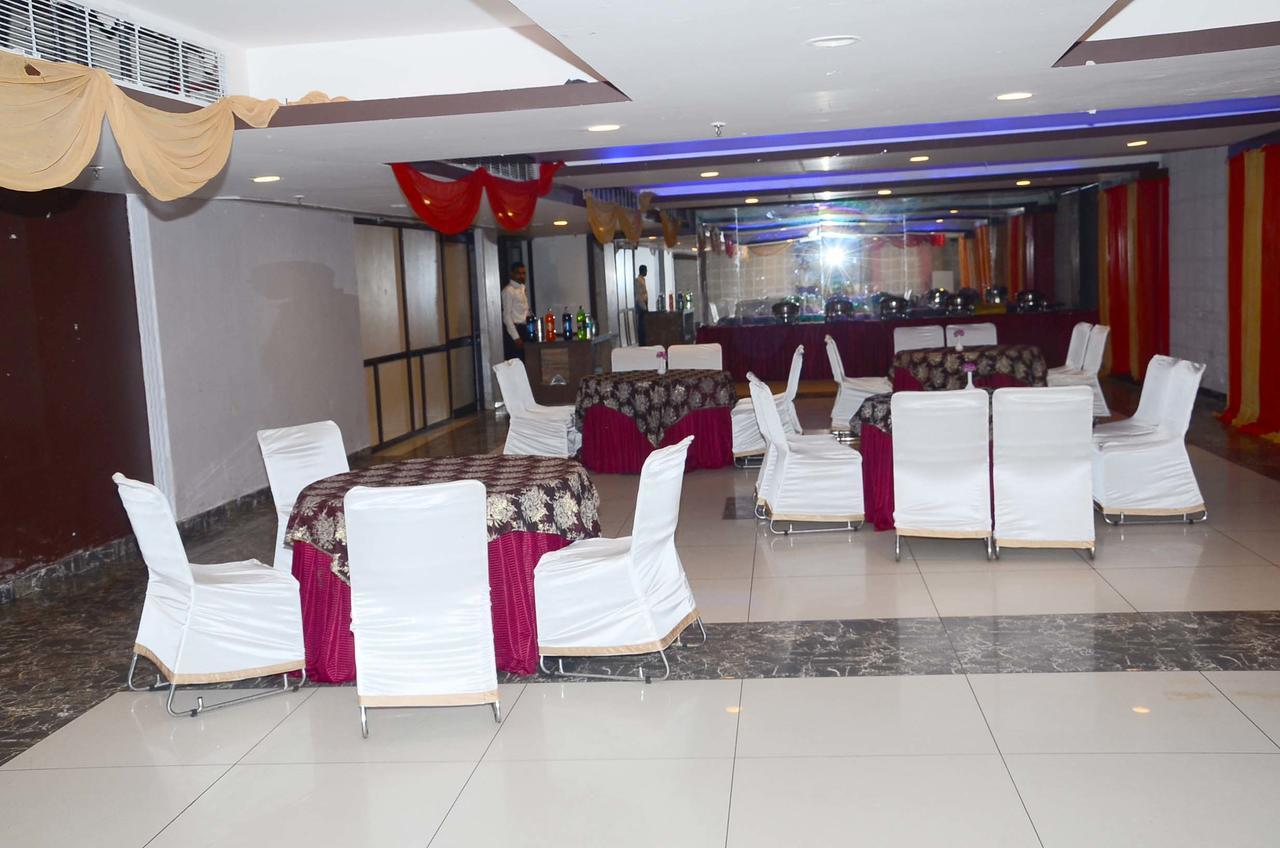 Hotel Opulence Pathānkot Εξωτερικό φωτογραφία