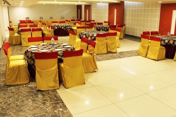 Hotel Opulence Pathānkot Εξωτερικό φωτογραφία