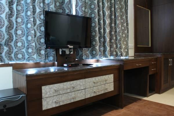 Hotel Opulence Pathānkot Εξωτερικό φωτογραφία
